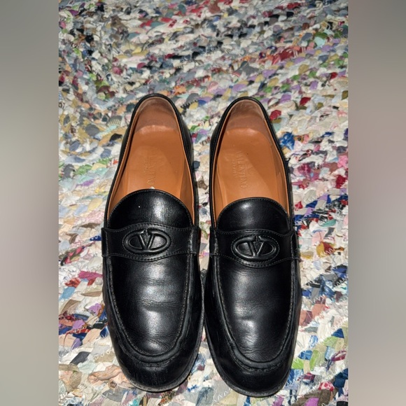 Valentino V logo loafers - Picture 1 of 10